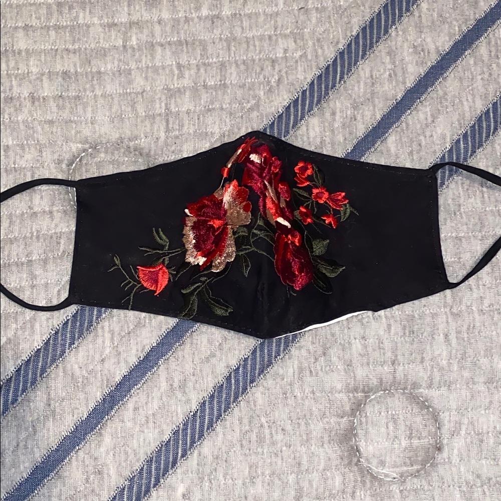 ROSE FACE MASK NEVER WORN